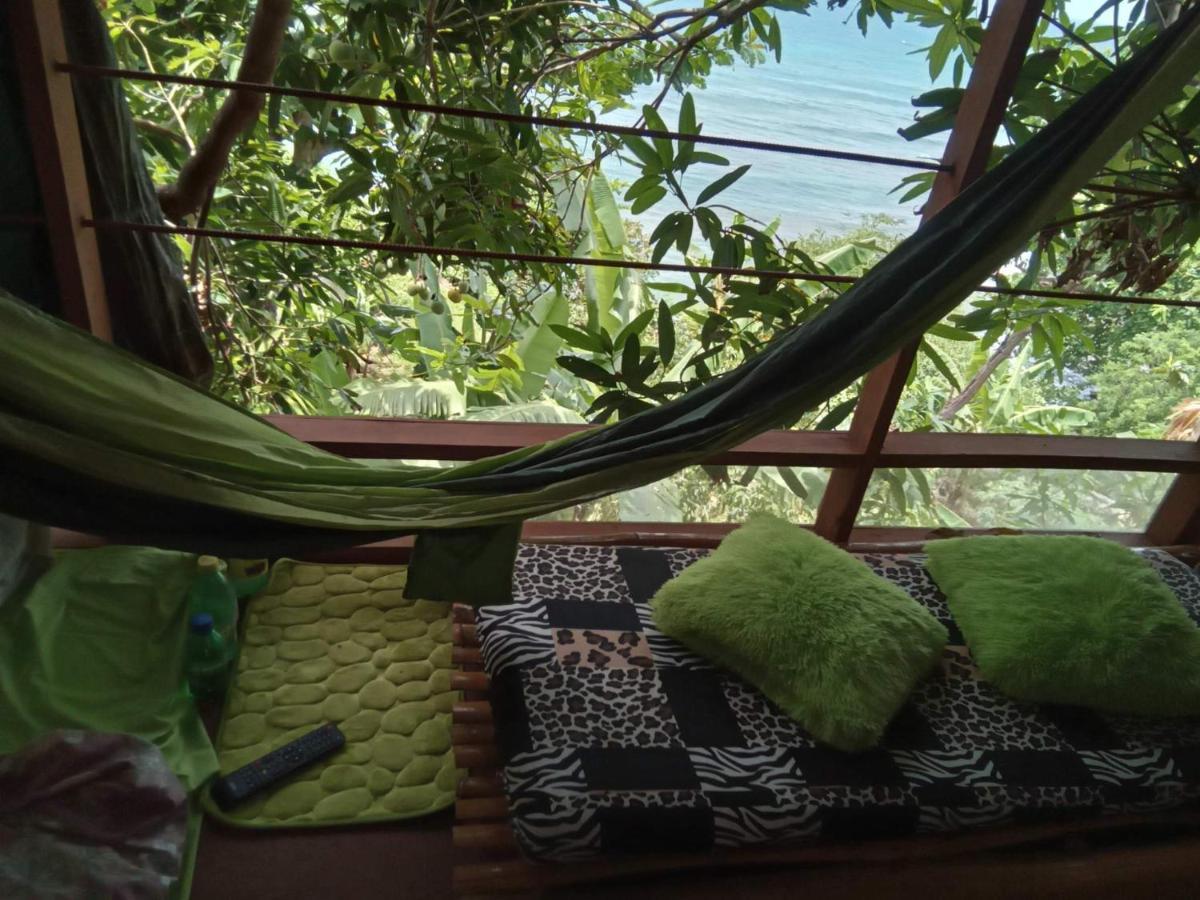 Treehouse Above The Beach Порт-Антонио Экстерьер фото