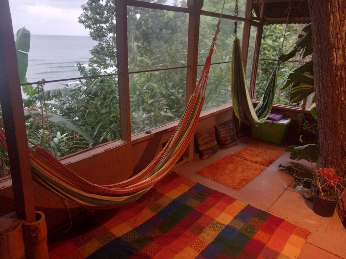 Treehouse Above The Beach Порт-Антонио Экстерьер фото